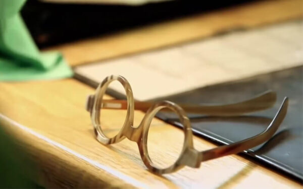 A Comprehensive Guide to Buffalo Horn Frames: How to Make Buffalo Horn ...