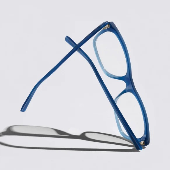 imgi_7_how-to-know-if-you-need-glasses