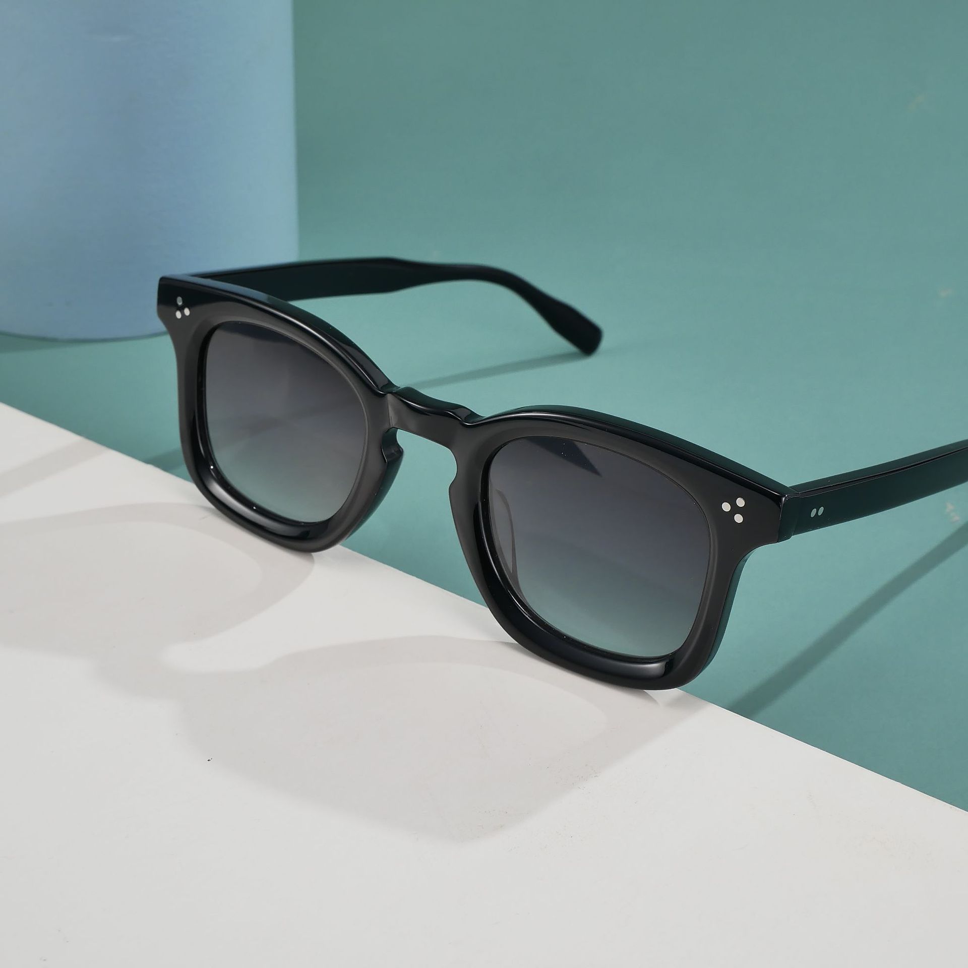 oversized-square-sunglasses-fashion-supplier V1003 - Image 2