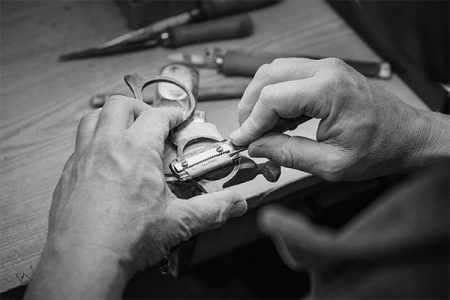 eyewear-craftsman-skill-support